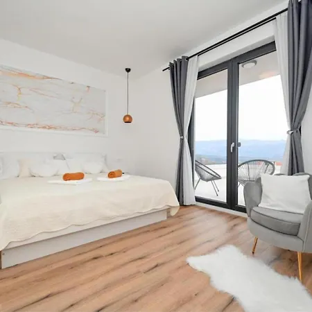 Villa Dasy With Heated Pool *